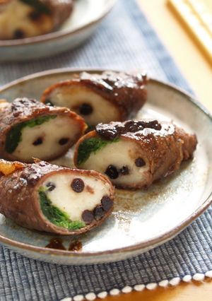 A picture of Beef Rolls With Blueberry Mashed Potatoes.
