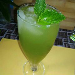 A picture of Mint Lemonade Drink.