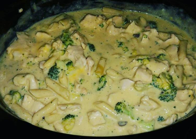 Easiest Way to Make Favorite Cheese Chicken &amp; Broccoli