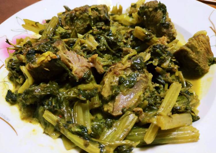 Khoresh Karafs (Celery stew)