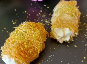 Foto di Cannoli di pasta Kataifi ripieni di gelato