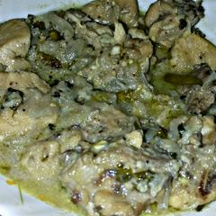 A picture of Dahi Chicken.