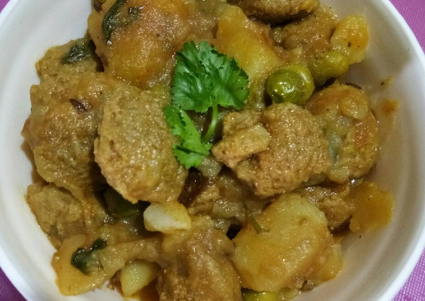 Potato Peas Soya Chunks Curry