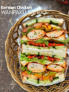 Gambar Korean Chicken Wanpaku Sando
