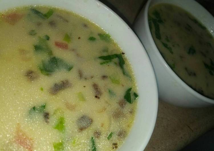 شوربه الفطر بالكريمه