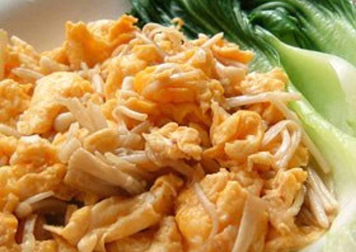 ChineseStyle Enoki Mushrooms and Eggs Recipe by cookpad.japan Cookpad