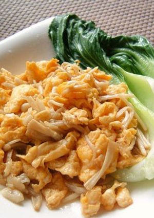 A picture of Chinese-Style Enoki Mushrooms and Eggs.
