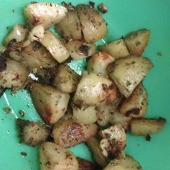 A picture of Mandee's version of McCormick© Roasted garlic & onion potatoes..