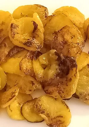 A picture of Toasted plantains.