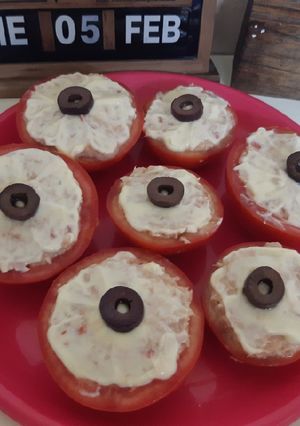 Una foto de Tomates rellenos (Receta de mamá)