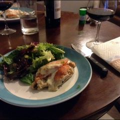 A picture of Chicken Tomato Mozzarella.