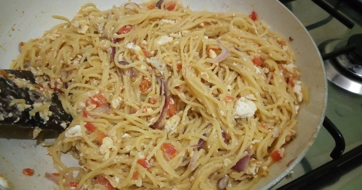 Pasta with scrambled eggs Recipe by Jasper Mwenda - Cookpad