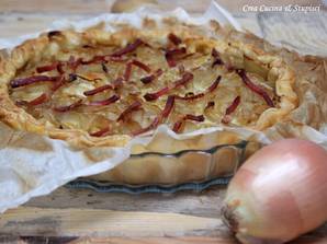 Ricetta Torta Salata Con Radicchio Patate Scamorza E Salsiccia Di Crea Cucina Stupisci Di Stefania Moretto Cookpad