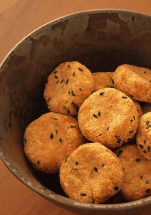 A picture of Honey Kinako Okra Cookies for Dieters.