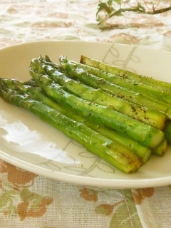 A picture of Sautéed Asparagus with Shiro Dashi.
