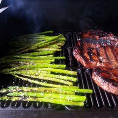 A picture of Grilled Sesame Balsamic Asparagus.