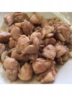 รูปของ ไก่กระเทียม🐔 (สูตรไก่นุ๊มนุ่ม)