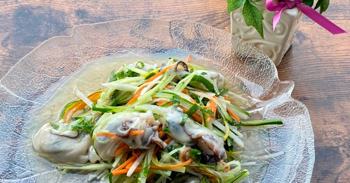 Fresh Oyster Salad Recipe by Aunty Eiko's international cuisine