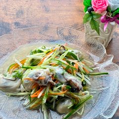 A picture of Fresh Oyster Salad.