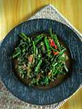 Tumis Sayur Pakis Terasi