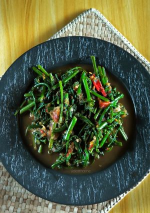 Foto resep Tumis Sayur Pakis Terasi