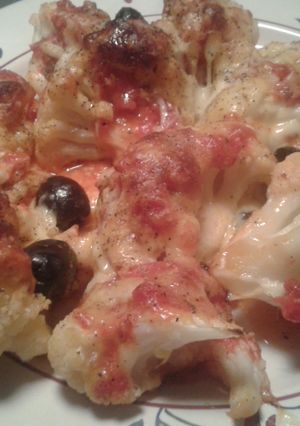 A picture of 'Pizza' Cauliflower Bake (LCHF).