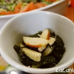 A picture of Super Easy Korean-Style Wakame & Kamaboko in Vinegar Dressing.
