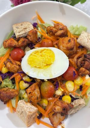 Foto resep Salad Sayur dengan Dada Ayam Panggang