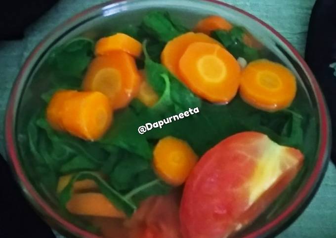 Bagaimana Membuat Sayur Bening Bayam Wortel Anti Gagal