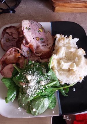 A picture of Stuffed chicken legs..