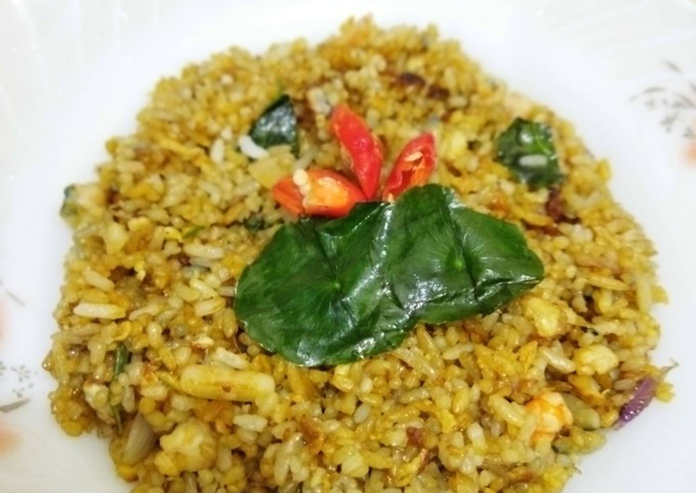 Nasi goreng pegagan & bunga telang