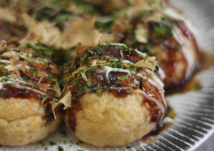 Takoyaki (たこ焼き)