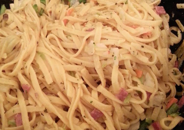 Recipe: Appetizing Fry Salami Noodles