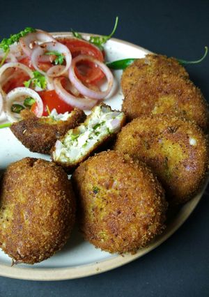 A picture of Dahi ke Kebab.
