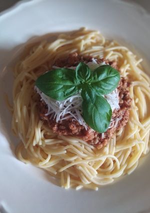 Házi bolognai spagetti gm, lm recept fotója