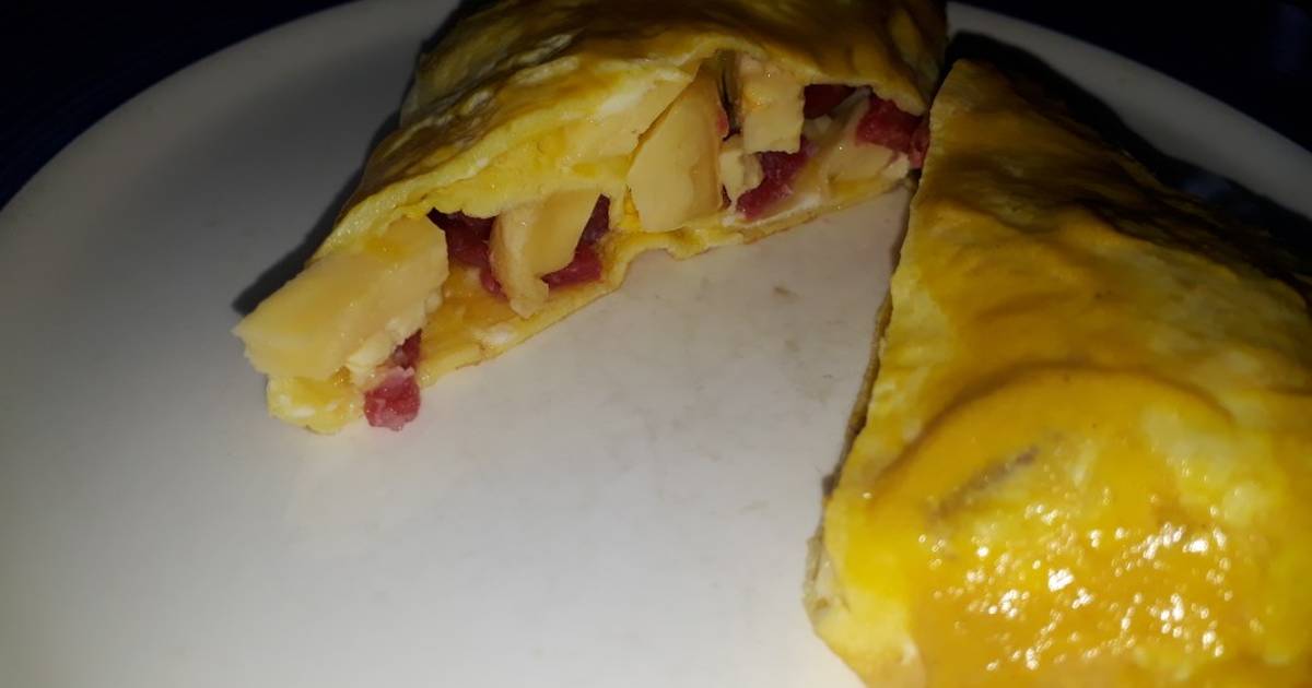 Tortilla de huevos con queso y salami Receta de Bendecido Cookpad