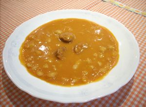 Foto principal de Garbanzos y alubias en cascote