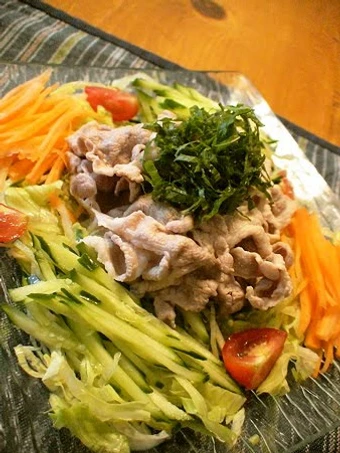 Easy Way Make Recipe Chilled Pork Shabu-Shabu Salad that is Delicious, Can Spoil the Tongue}