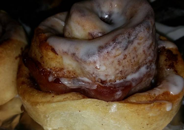 Cinnamon Rolls with bacon rolled in them