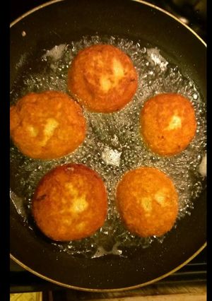 A picture of Lemon Cilantro Salmon Patties.
