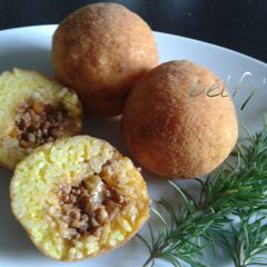 A picture of Easy Rice Croquettes (Arancini).