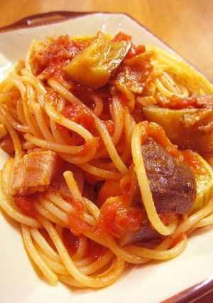 A picture of Basic Pasta: Tomato and Eggplant.