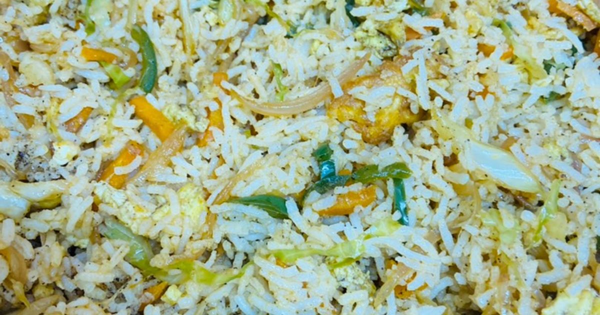 Fried Rice Recipe by Travel with Hena - Cookpad