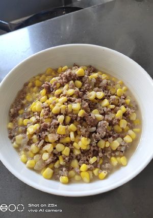 A picture of Beef with Corn.