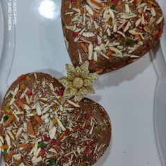 A picture of Gulkand cake.