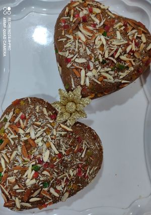 A picture of Gulkand cake.