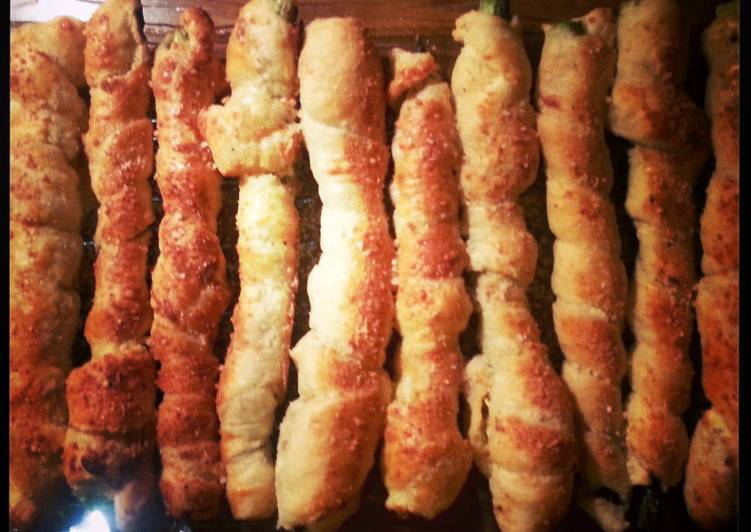 Asparagus and Cheese Roll Ups. Asparagus and Cheese Roll Ups.