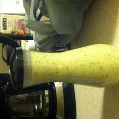 A picture of Olive Garden Salad Dressing.