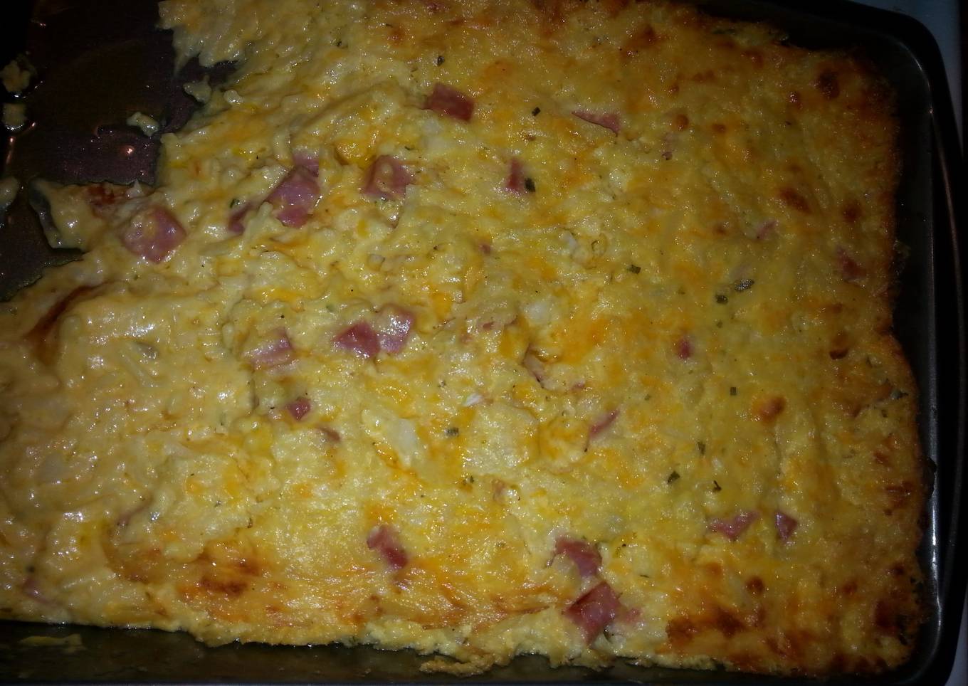 Cheesey hammy hashbrown casserole!