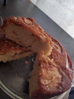 Una foto de Torta invertida de manzanas 🍎